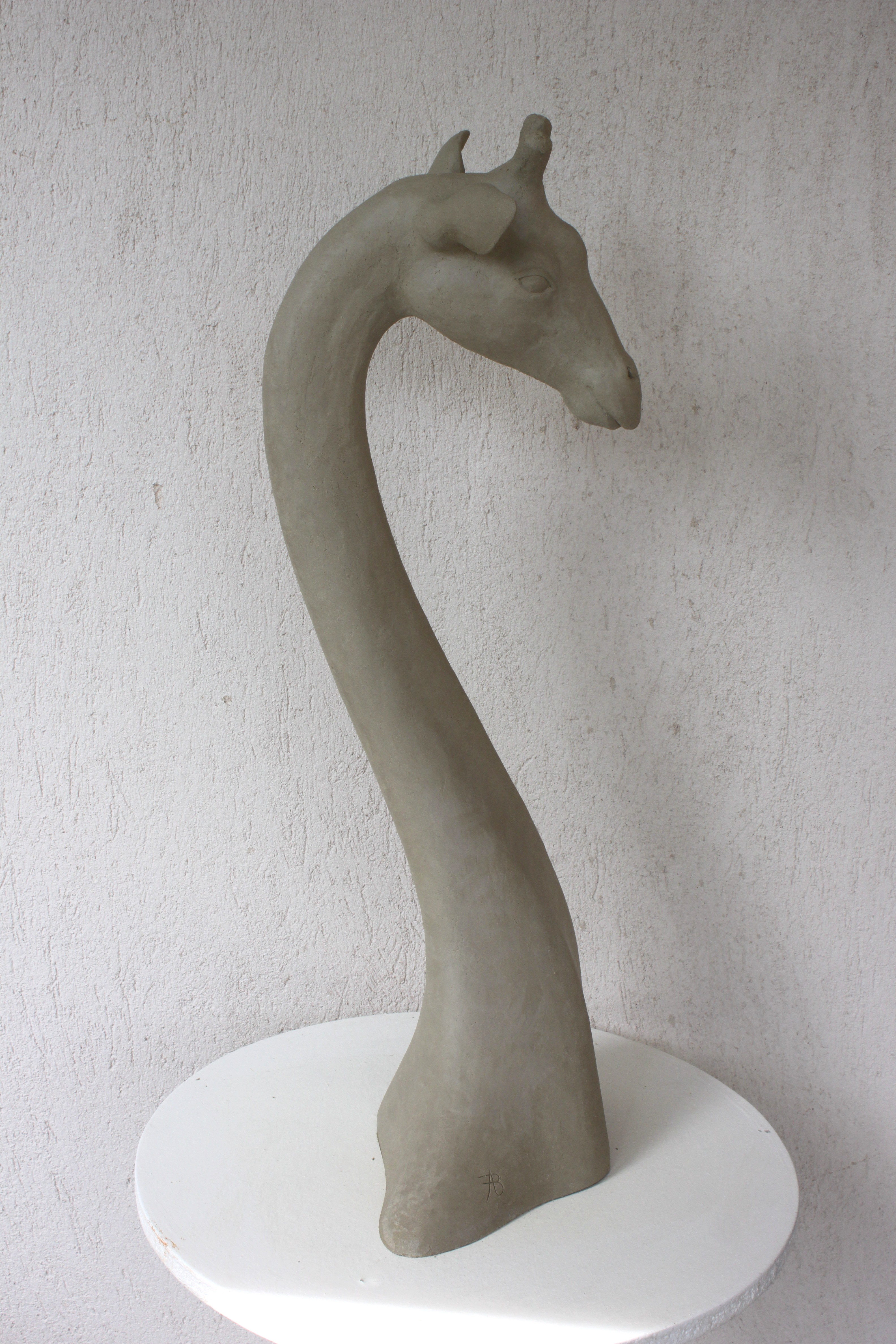 Sculpture d'artiste à vendre / achat / commande à Paris / France / Lille, en terre cuite / faîence / grès cérame, d'une girafe