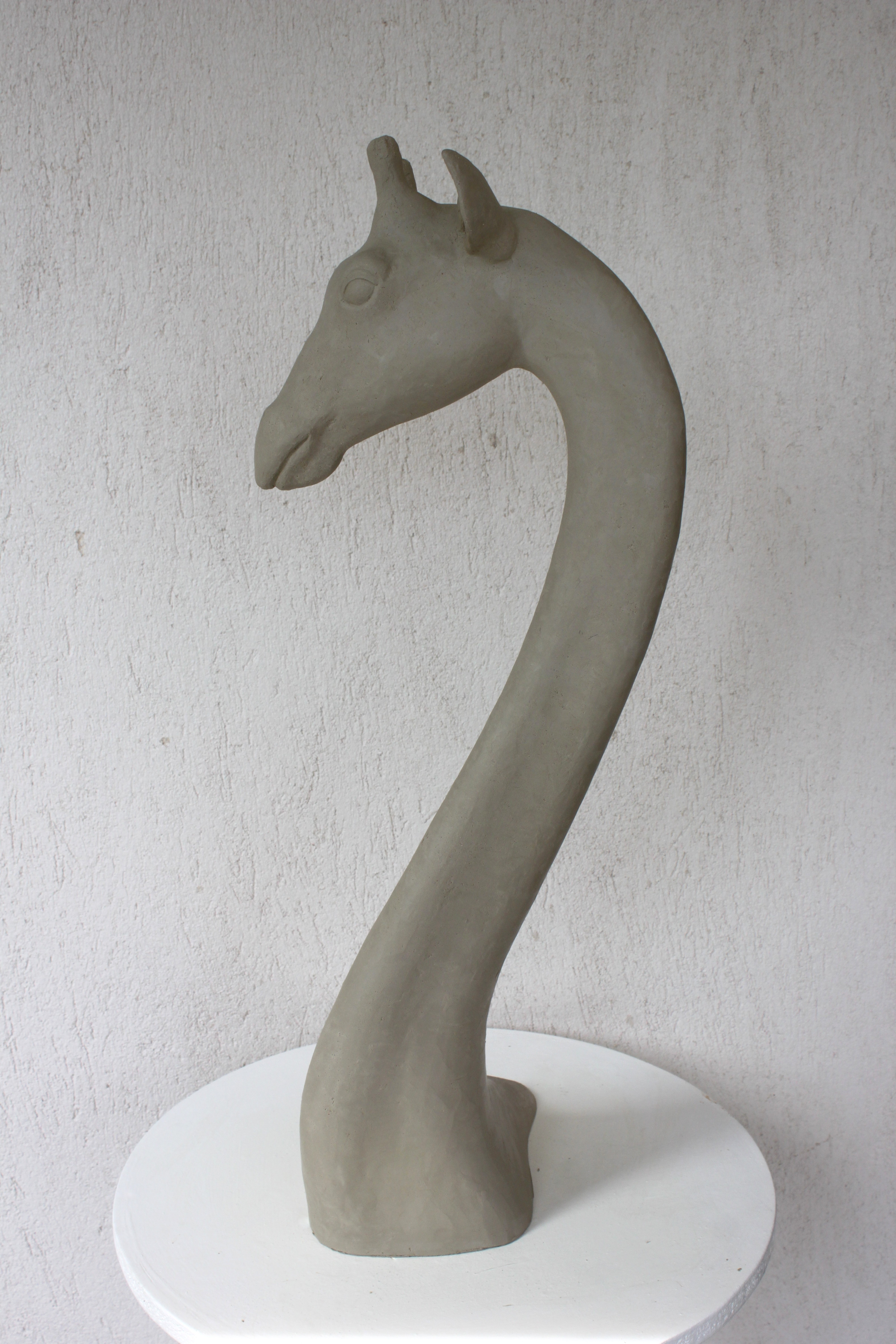 Sculpture d'artiste à vendre / achat / commande à Paris / France / Lille, en terre cuite / faîence / grès cérame / plâtre, d'une girafe